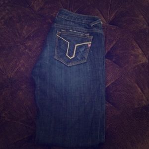 Vigoss “The Dublin Skinny” Jean